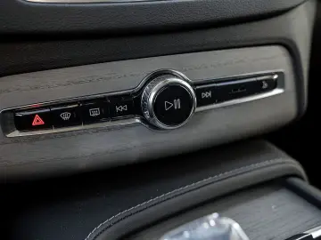 VOLVO XC90 T8 Ultra Dark Recharge AWD HUD AKTIVSITZE