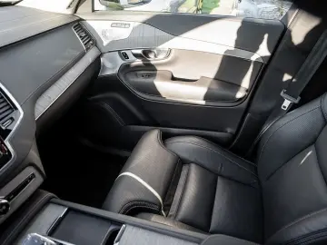 VOLVO XC90 T8 Ultra Dark Recharge AWD HUD AKTIVSITZE