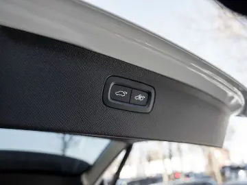 VOLVO XC90 T8 Ultra Dark Recharge AWD HUD AKTIVSITZE