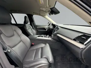 VOLVO XC90 T8 Recharge Plus Bright 7-Sitzer 360Grad Se