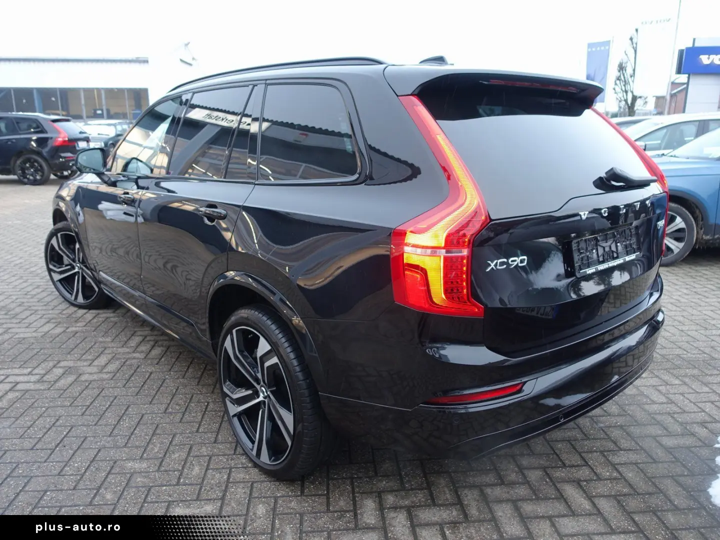 VOLVO XC90 T8 AWD Ultra Dark PANO HUD FOUR-C 360 B&W