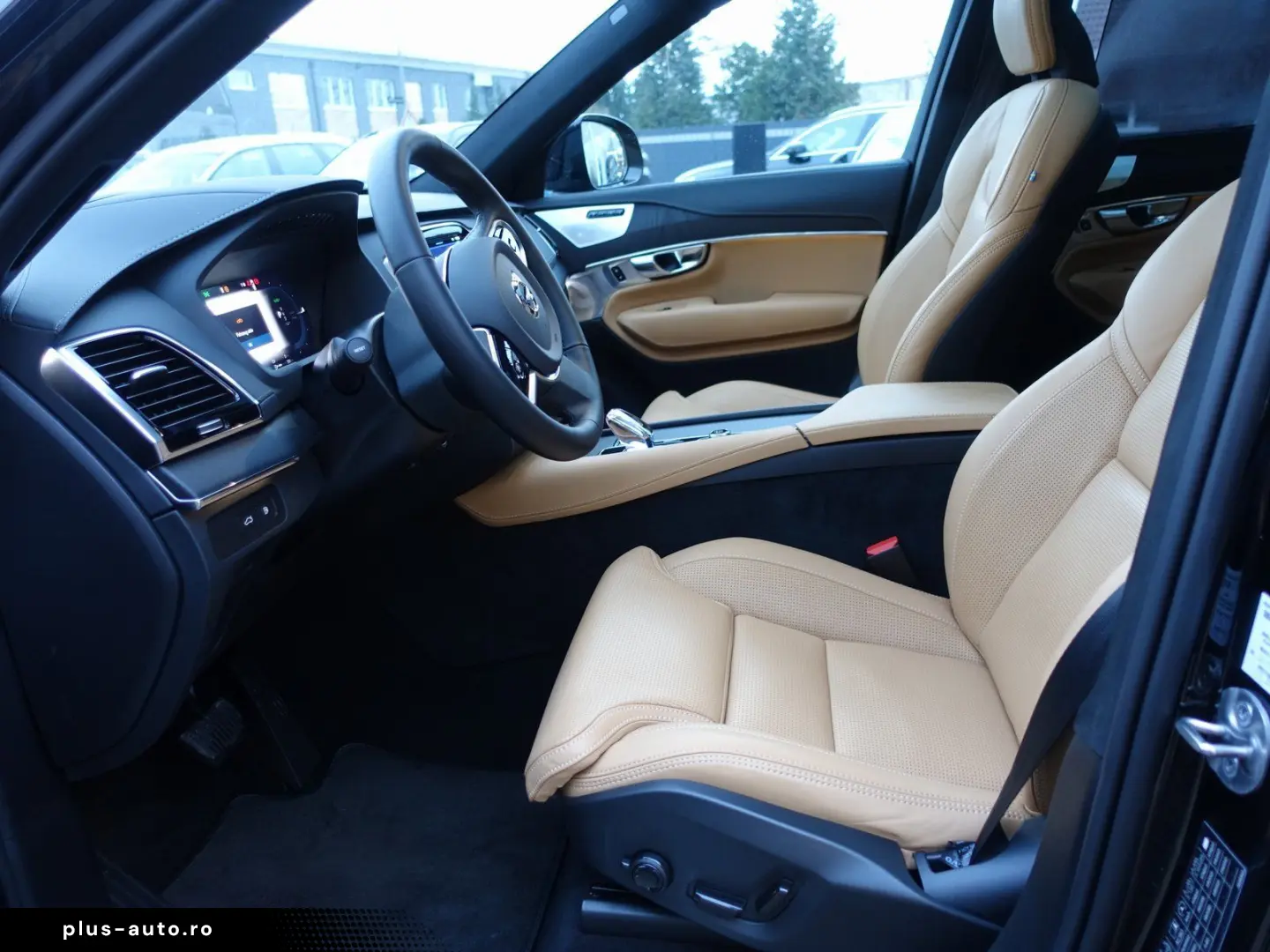 VOLVO XC90 T8 AWD Ultra Dark PANO HUD FOUR-C 360 B&W