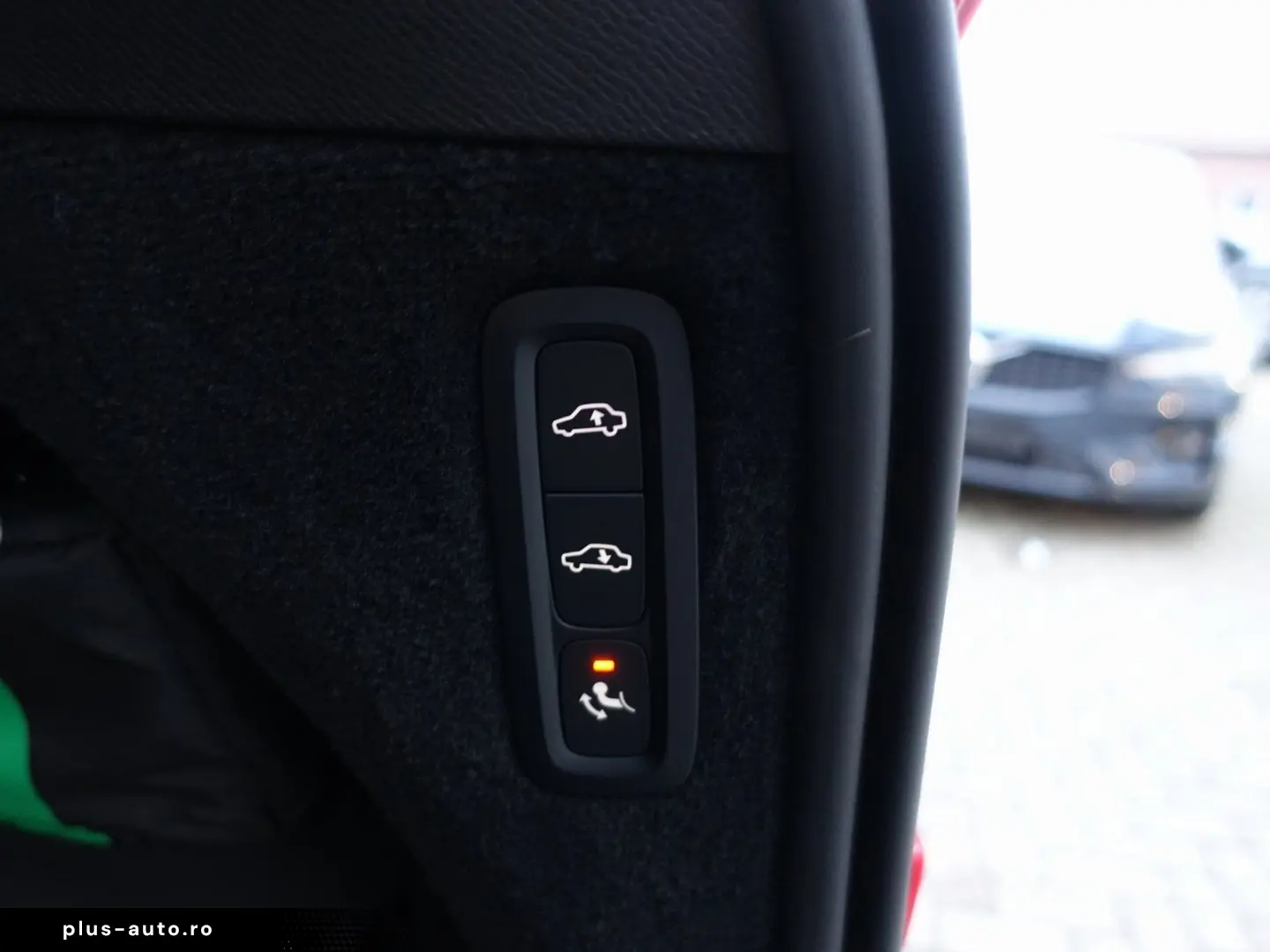 VOLVO XC90 T8 AWD Ultra Dark PANO HUD FOUR-C 360 B&W