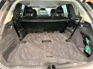 VOLVO XC 90 T8 Plus Dark Recharge Plug-In Hybrid AWD