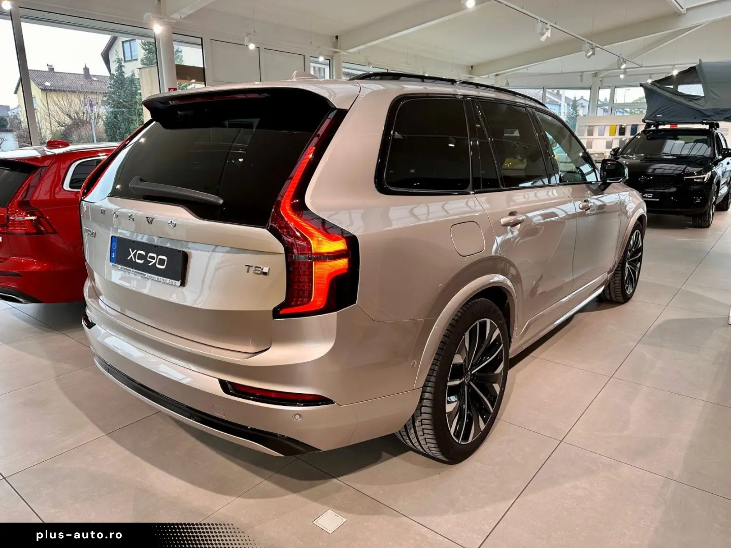 VOLVO XC 90 T8 Plus Dark Recharge Plug-In Hybrid AWD