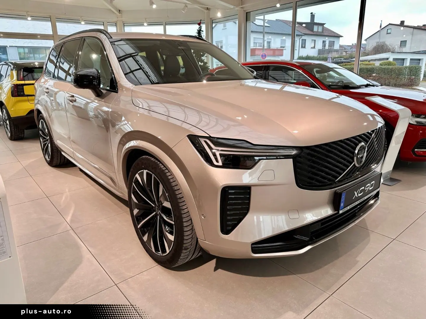 VOLVO XC 90 T8 Plus Dark Recharge Plug-In Hybrid AWD