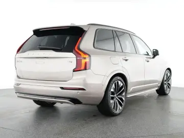 VOLVO XC90 Ultra Dark Recharge Plug-In Hybrid AWD 7-Si