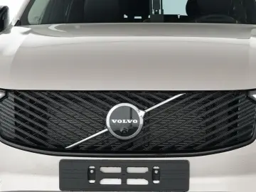 VOLVO XC90 Ultra Dark Recharge Plug-In Hybrid AWD 7-Si