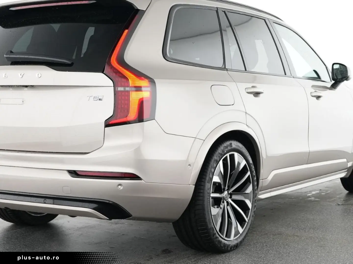 VOLVO XC90 Ultra Dark Recharge Plug-In Hybrid AWD 7-Si