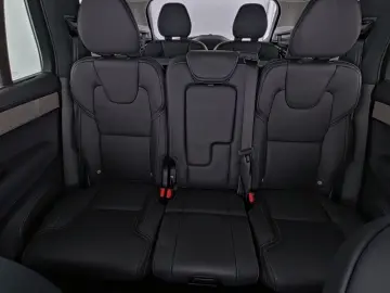 VOLVO XC90 Ultra Dark Recharge Plug-In Hybrid AWD 7-Si