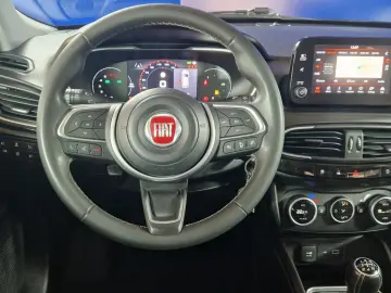 FIAT TIPO CROSS 1.0i 10CP