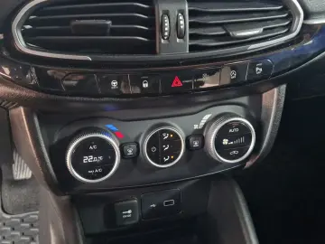 FIAT TIPO CROSS 1.0i 10CP