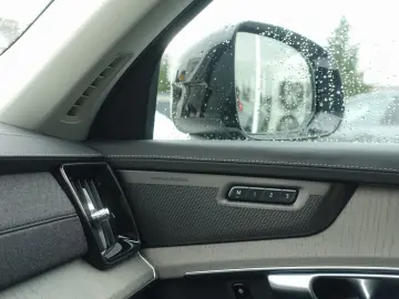 VOLVO XC90 Plus T8 AWD Plug-in Hybrid FourC AHK Pano