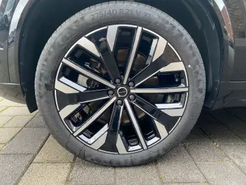 VOLVO XC90 T8 Ultra Dark AWD PHEV AHK Memory Bowers &