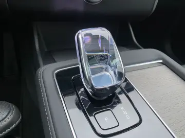 VOLVO XC90 T8 Ultra Dark AWD PHEV AHK Memory Bowers &