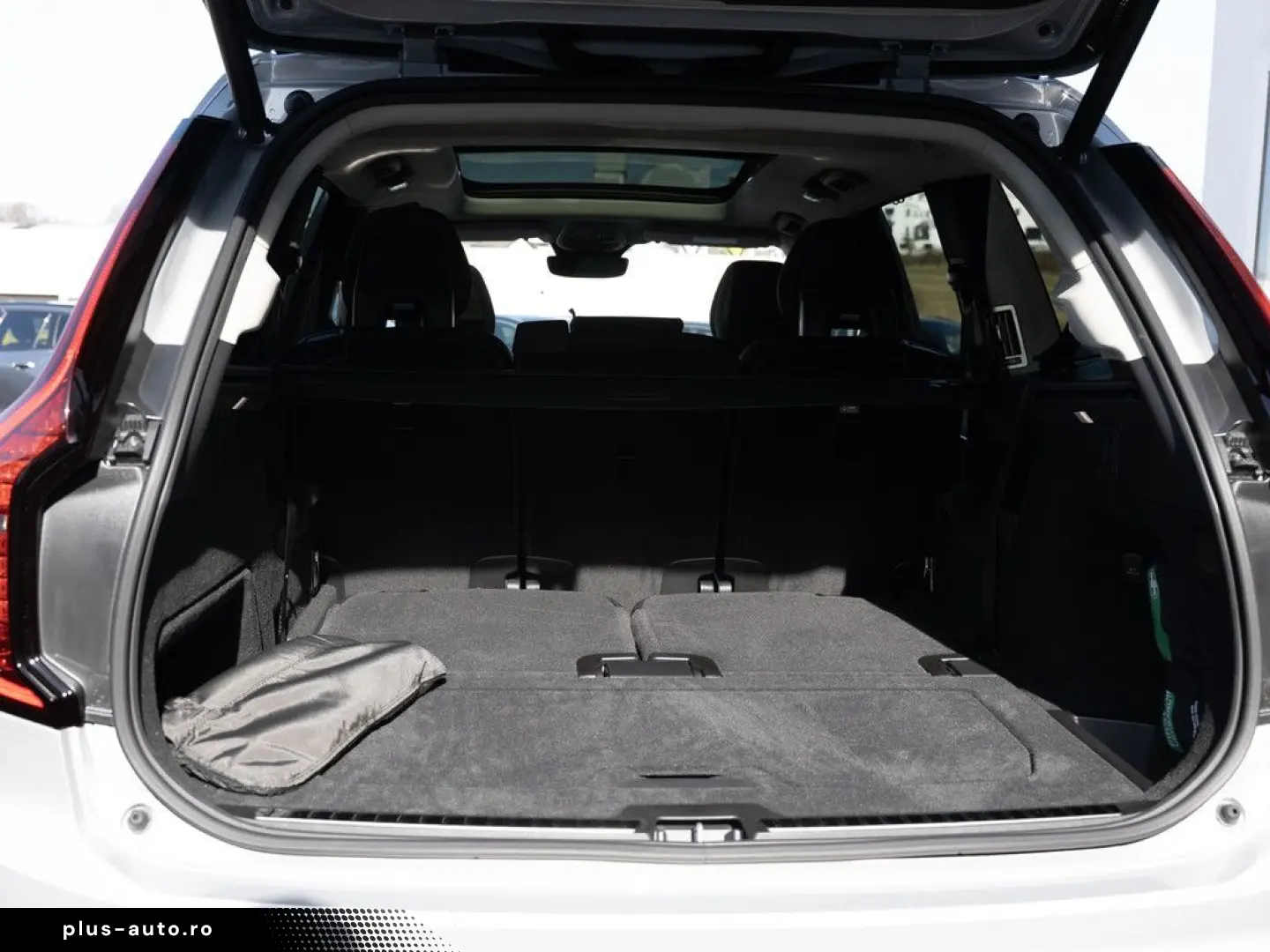 VOLVO XC90 2.0 Ultra Dark Recharge Plug-In Hybrid AWD