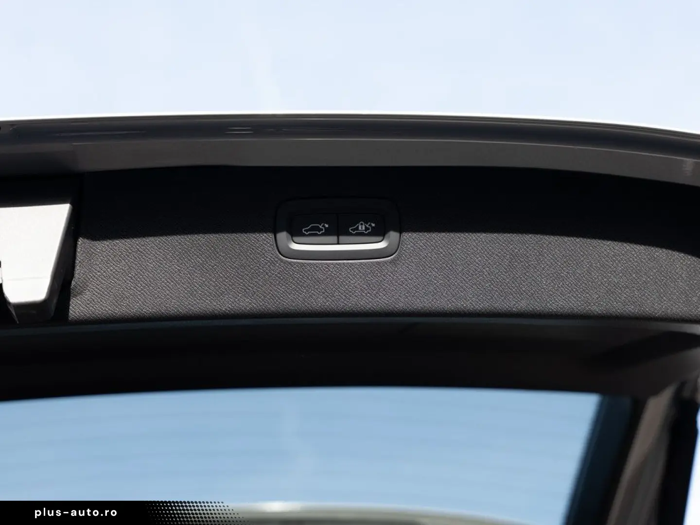 VOLVO XC90 2.0 Ultra Dark Recharge Plug-In Hybrid AWD