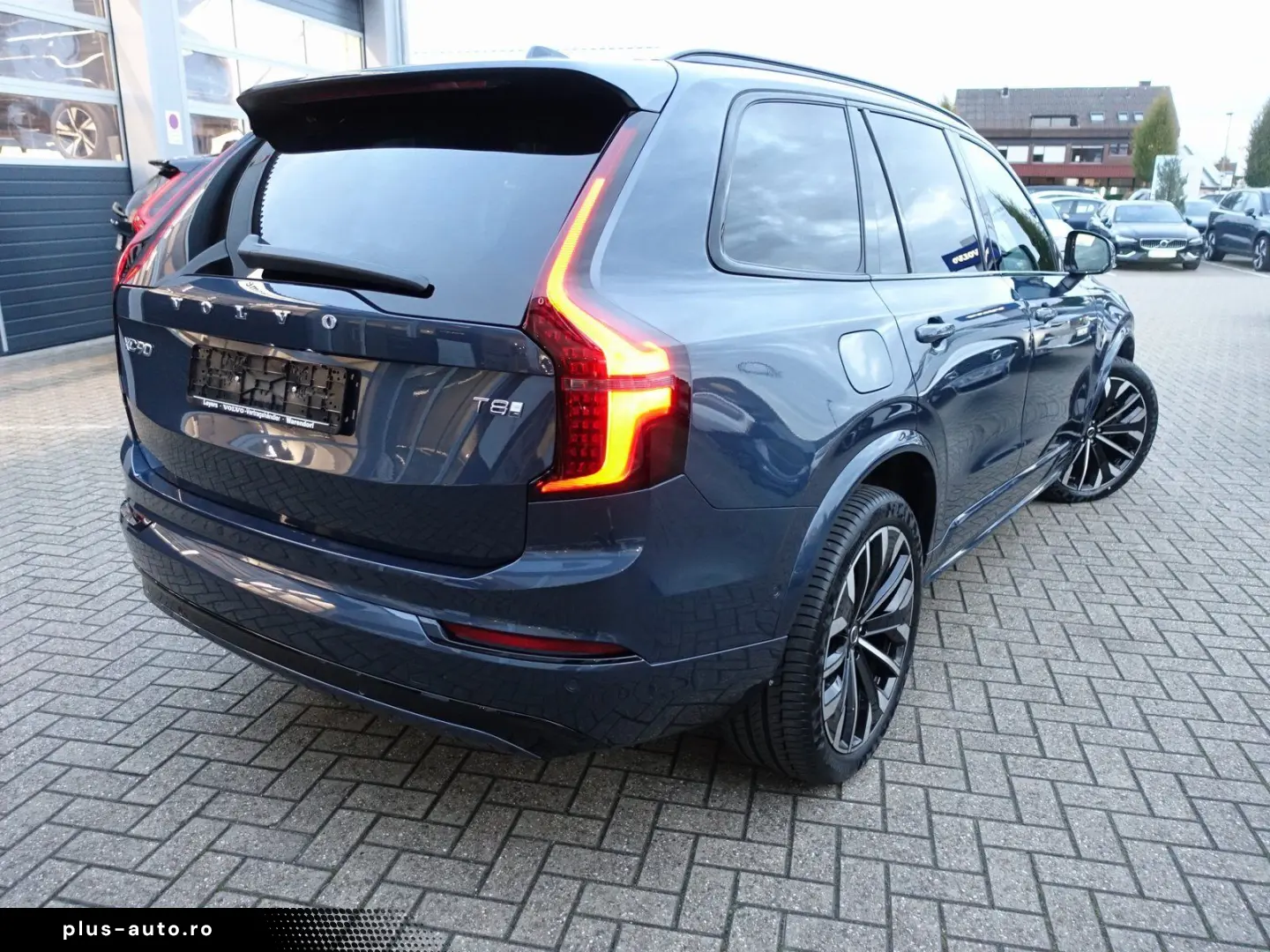 VOLVO XC90 T8 AWD Dark Plug-in Hybrid AHK FourC Pano