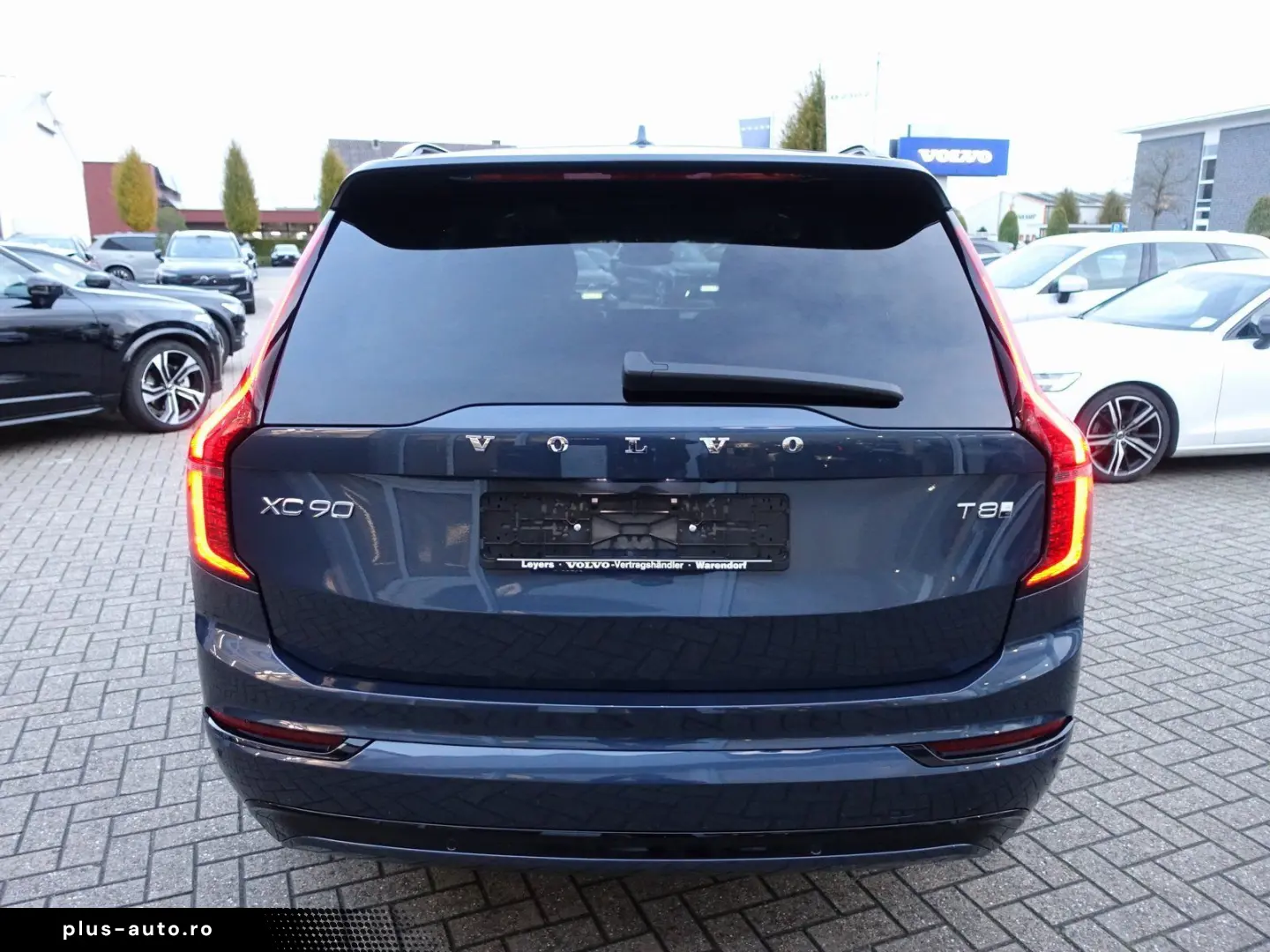 VOLVO XC90 T8 AWD Dark Plug-in Hybrid AHK FourC Pano