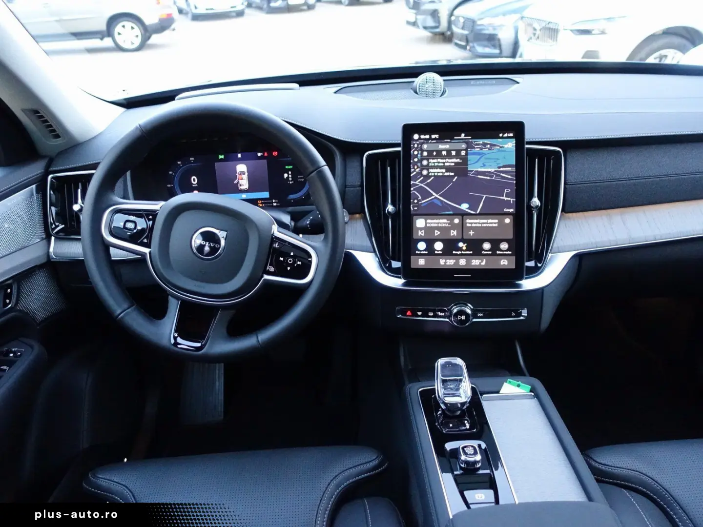 VOLVO XC90 T8 AWD Dark Plug-in Hybrid AHK FourC Pano