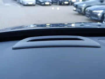 VOLVO XC90 T8 AWD Dark Plug-in Hybrid AHK FourC Pano