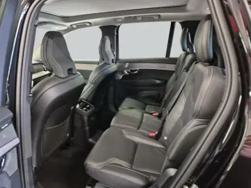 VOLVO XC90 T8 AWD Plug-in Hybrid Plus Dark Sound B&W