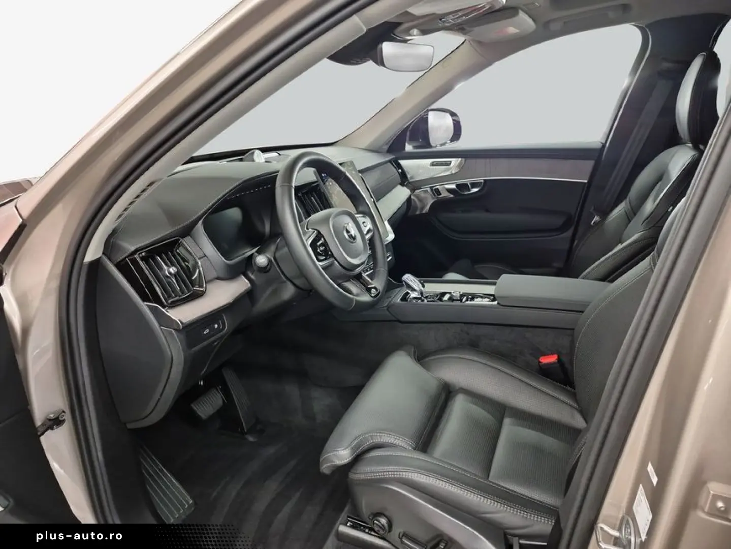 VOLVO XC90 T8 AWD Plug-in Hybrid Plus Dark Pano HuD