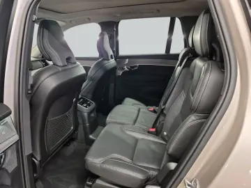 VOLVO XC90 T8 AWD Plug-in Hybrid Plus Dark Pano HuD