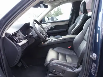 VOLVO XC90 Ultra Dark T8 AWD  PANO HUD FOUR-C B&W