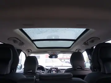 VOLVO XC90 Ultra Dark T8 AWD  PANO HUD FOUR-C B&W