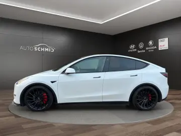 TESLA Model Y Long Range AWD NAVI ACC PANO 21