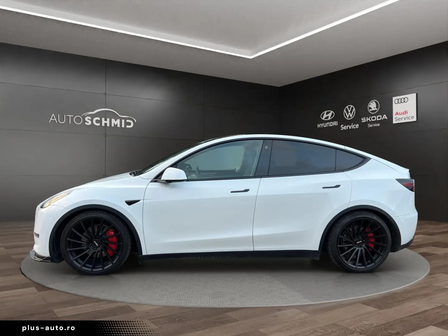 TESLA Model Y Long Range AWD NAVI ACC PANO 21