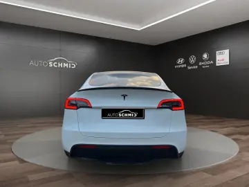TESLA Model Y Long Range AWD NAVI ACC PANO 21