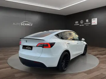 TESLA Model Y Long Range AWD NAVI ACC PANO 21
