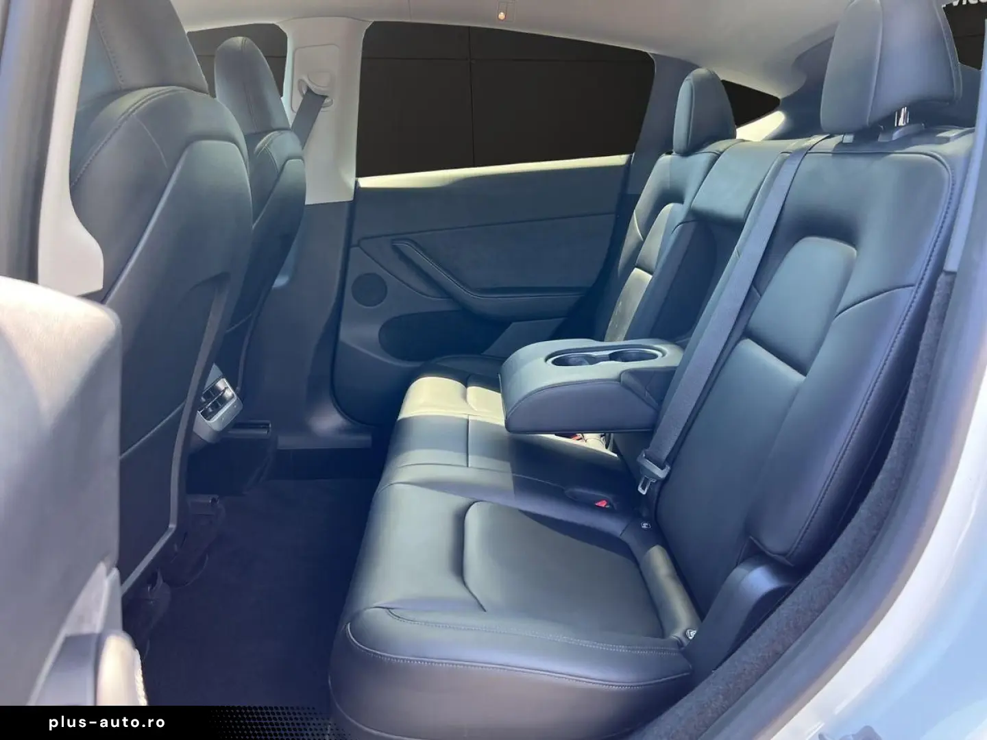 TESLA Model Y Long Range AWD NAVI ACC PANO 21