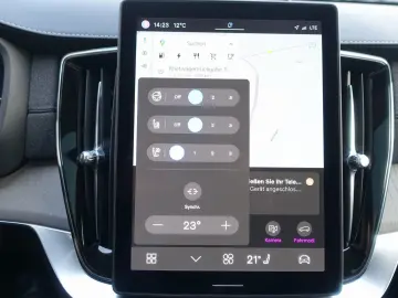 VOLVO XC90 Ultra Dark T8 AWD Plug-in 360 FourC Massage