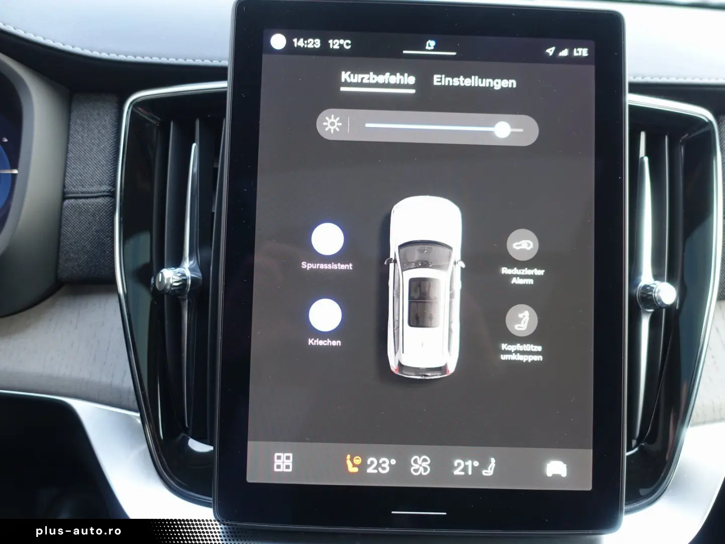 VOLVO XC90 Ultra Dark T8 AWD Plug-in 360 FourC Massage