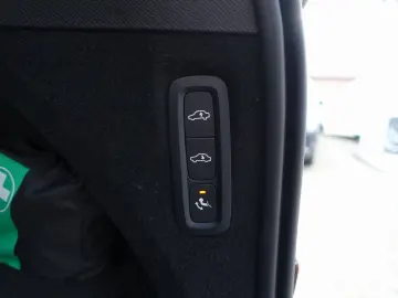 VOLVO XC90 Ultra Dark T8 AWD Plug-in 360 FourC Massage