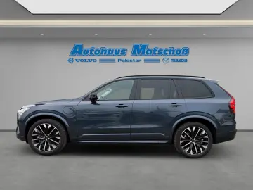VOLVO XC90 T8 Plus Dark Recharge Plug-In Hybrid AWD 7-