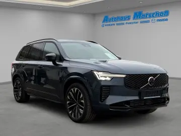 VOLVO XC90 T8 Plus Dark Recharge Plug-In Hybrid AWD 7-