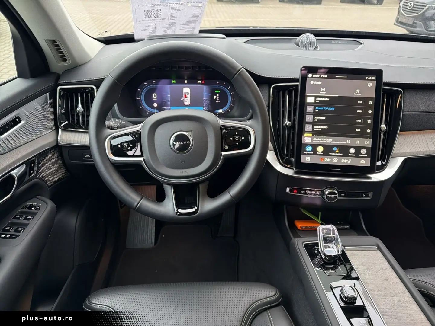 VOLVO XC90 T8 Plus Dark Recharge Plug-In Hybrid AWD 7-