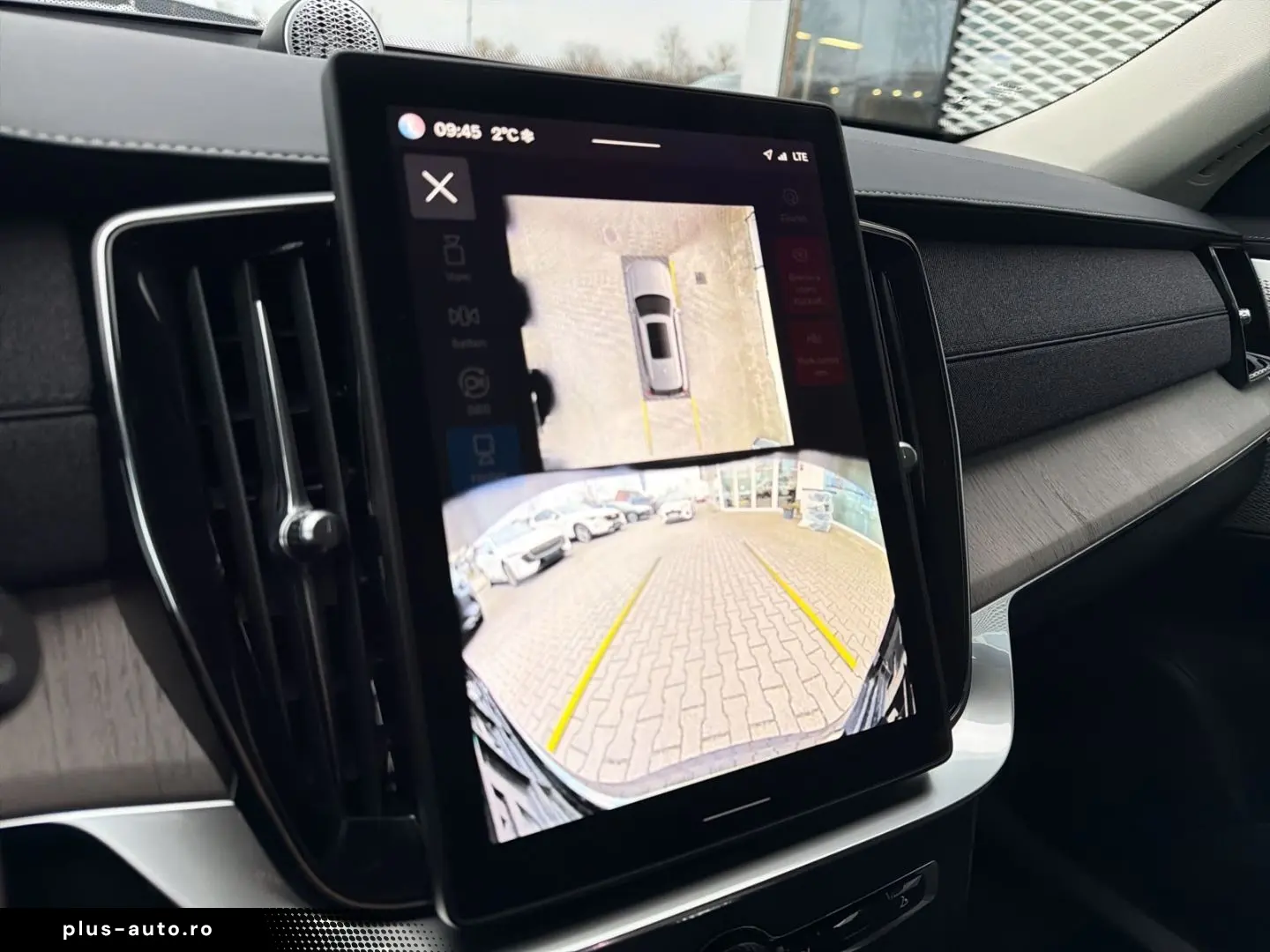 VOLVO XC90 T8 Plus Dark Recharge Plug-In Hybrid AWD 7-