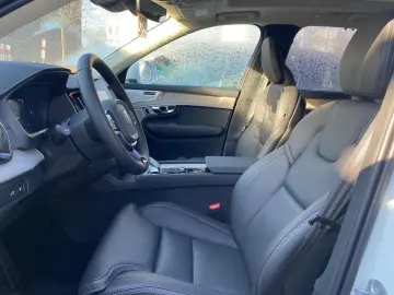 VOLVO XC90 T8 AWD Ultra Bright
