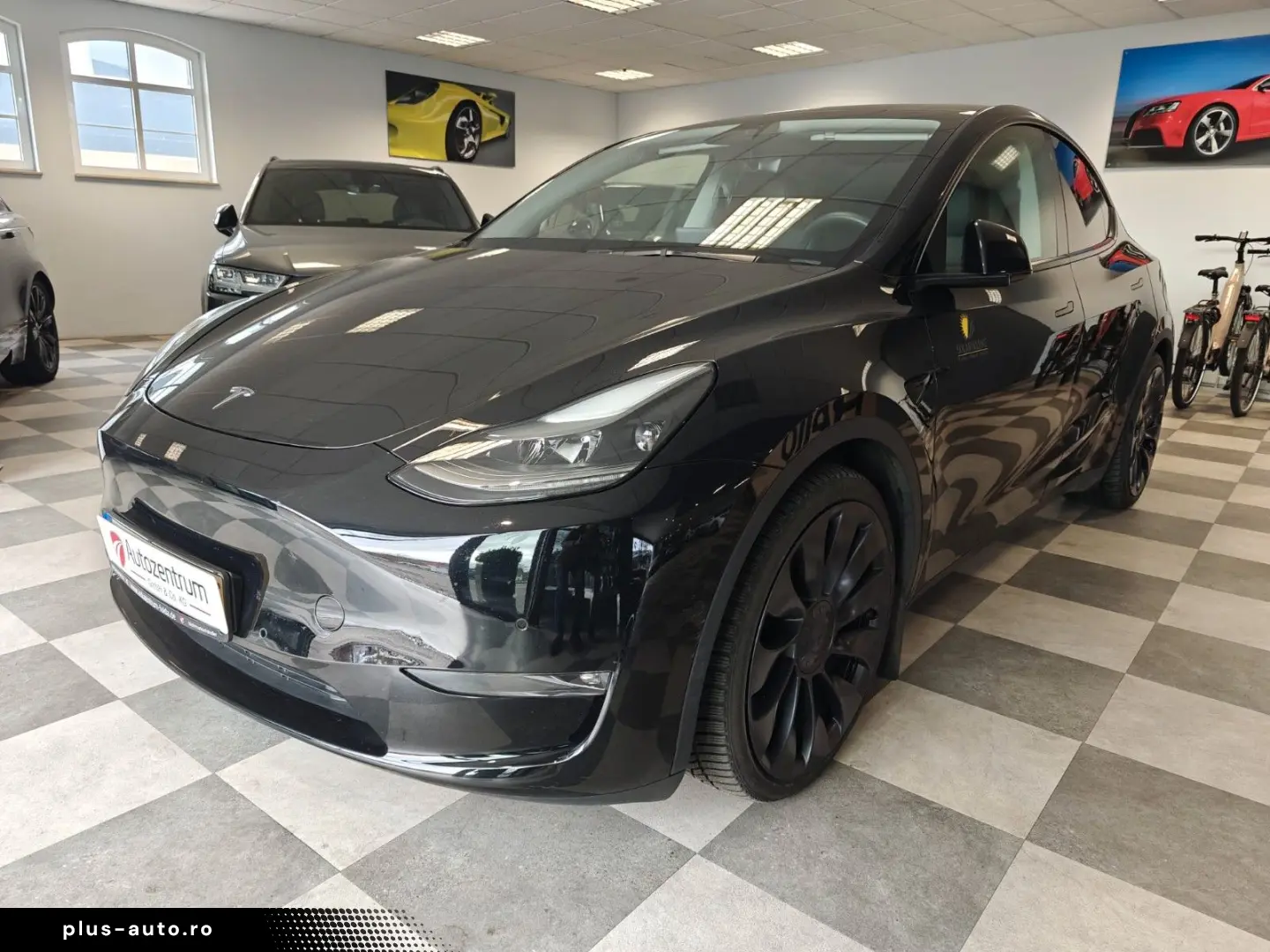 TESLA Model Y Performance Dual AWD PANO VOLL