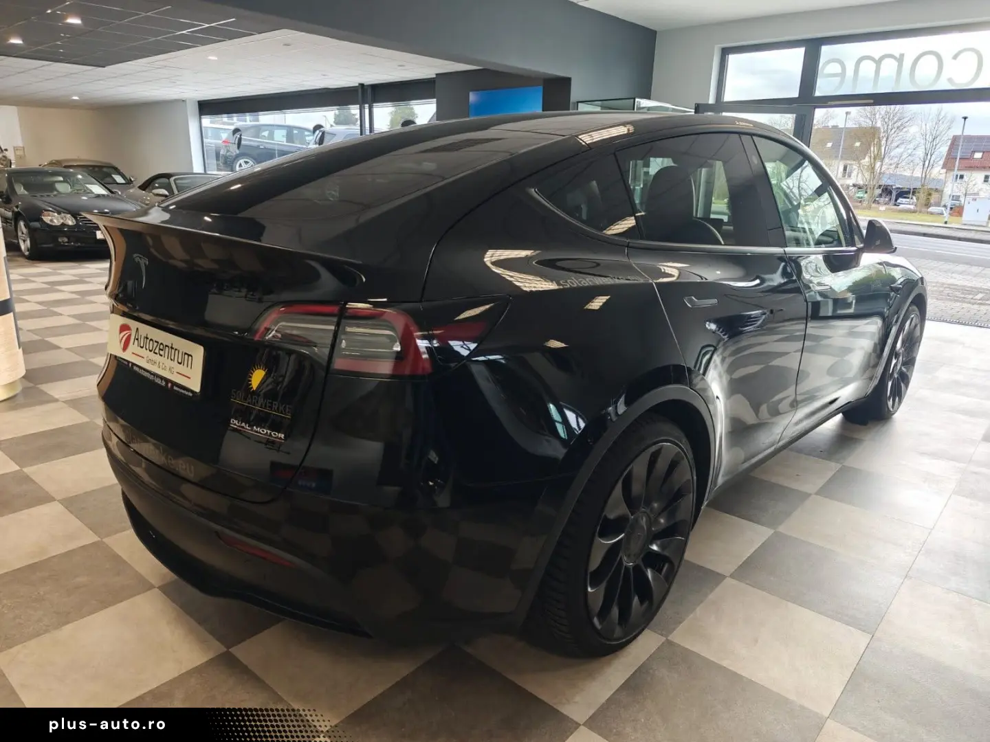 TESLA Model Y Performance Dual AWD PANO VOLL