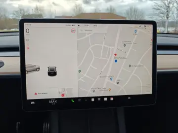 TESLA Model Y Performance Dual AWD PANO VOLL