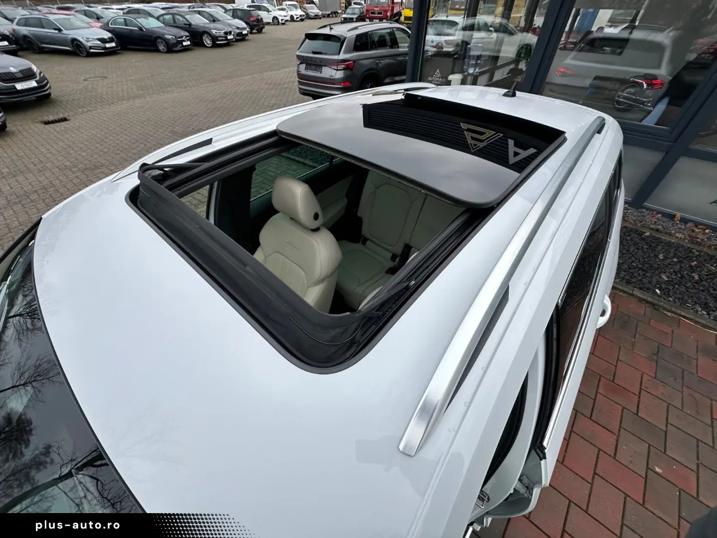 SKODA Kodiaq 2.0 TDI DSG 4x4 L&K STANDH PANO AHK 360