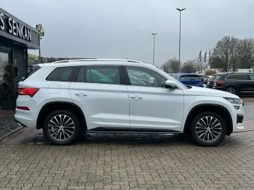 SKODA Kodiaq 2.0 TDI DSG 4x4 L&K STANDH PANO AHK 360