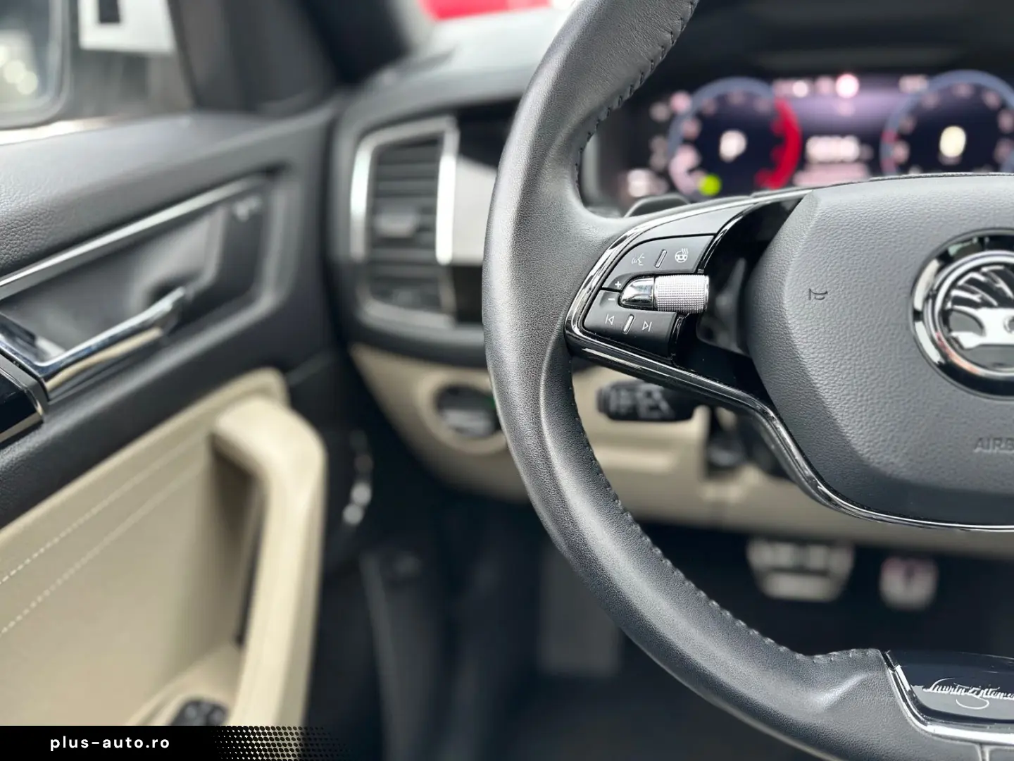 SKODA Kodiaq 2.0 TDI DSG 4x4 L&K STANDH PANO AHK 360