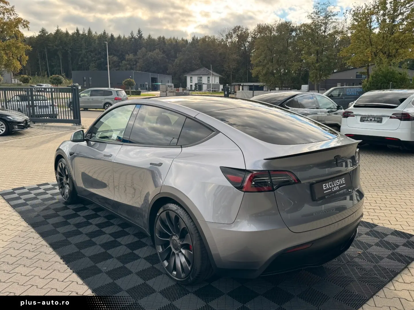 TESLA MODEL Y PERFORMANCE   QUICKSILVER   21 INCH TURB